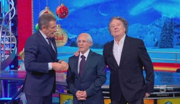 Vincenzo De Luca condannato a risarcire 609mila euro per le covid card