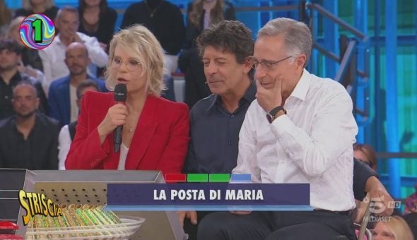 L'apparizione di Maria, il pouf birichino e Del Debbio che scoppia: I Nuovi Mostri!